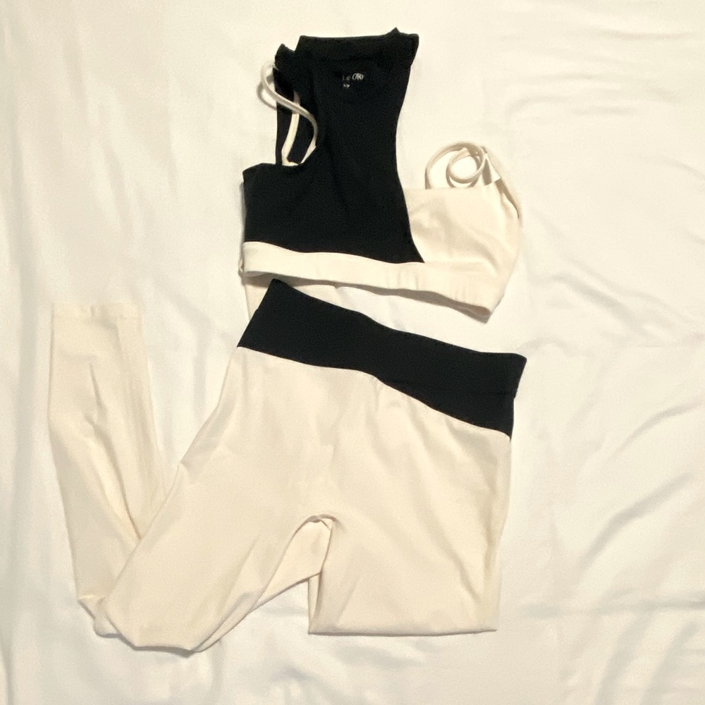 Le Ore sports bra